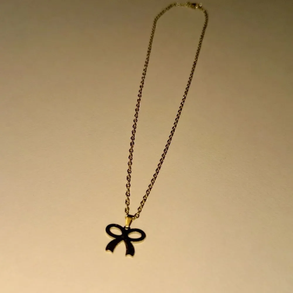 Bow necklace N899